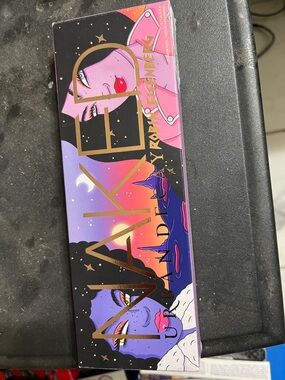 Urban Decay Naked Robin Eisenberg Eyeshadow Palette